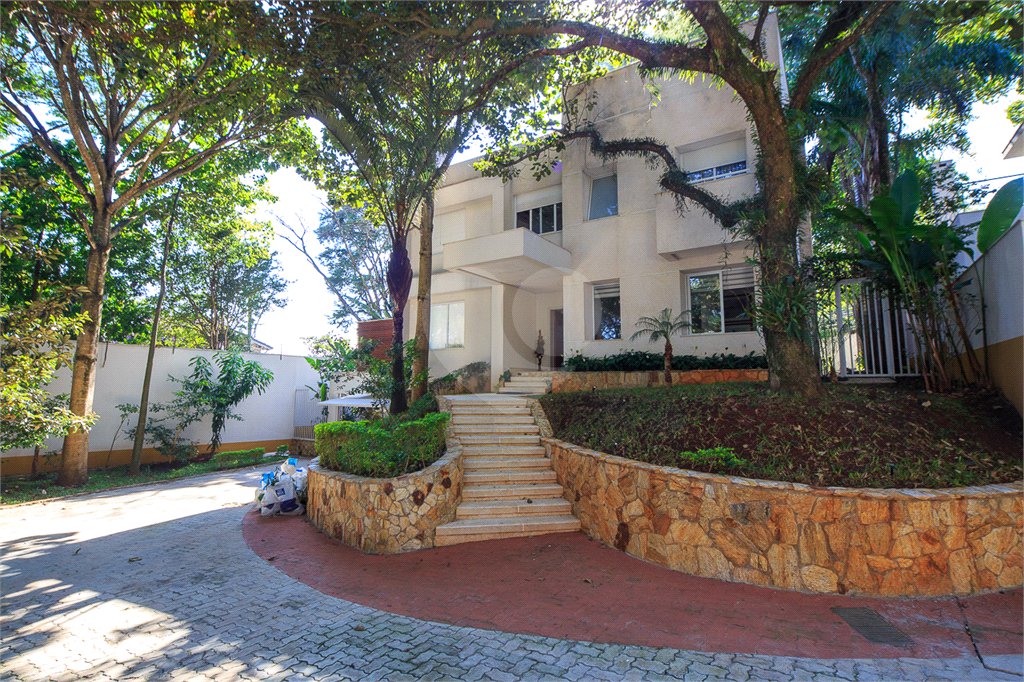Casa à venda com 4 suítes no condomínio Vila Alba, São Paulo - SP