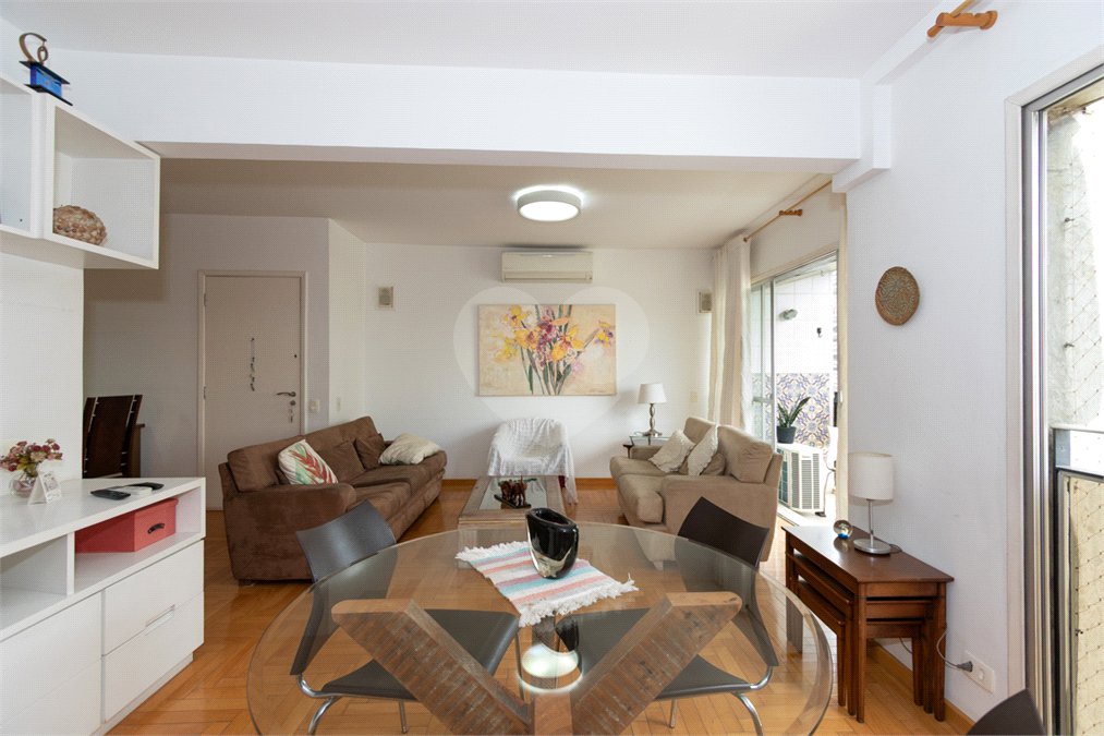 Apartamento à venda com 2 quartos, sendo 1 suíte,  em Indianópolis, São Paulo, SP