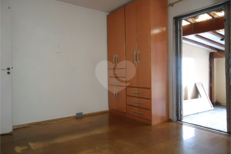 Sobrado à venda com 3 quartos em Jardim Peri, São Paulo, SP