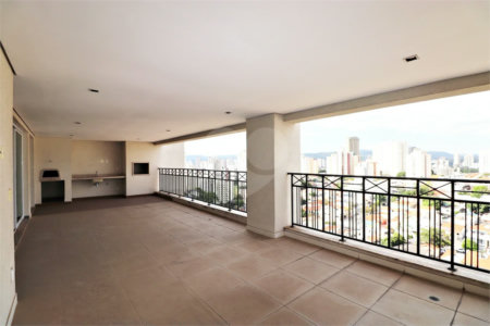 Apartamento à venda com 4 quartos, sendo 2 suítes, em Santa Teresinha, São Paulo, SP