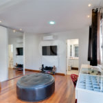 Casa à venda com 3 suítes no condomínio Vila Versalhes, São Paulo - SP
