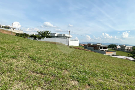 Terreno a venda no condomínio Reserva Santa Isabel Louveira