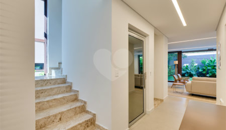 Casa à venda com 4 suítes no condomínio Casa Flora Badra, São Paulo - SP