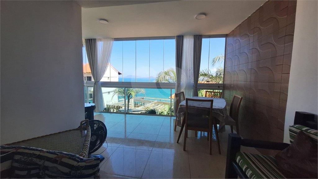 Flat à venda com 2 quartos em Caravelas, Armação dos Búzios, RJ