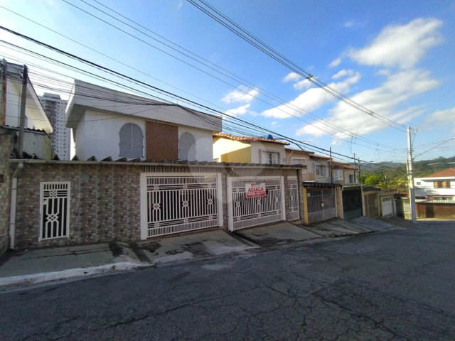 Sobrado à venda com 5 quartos, sendo 1 suíte,  em Mandaqui, São Paulo, SP