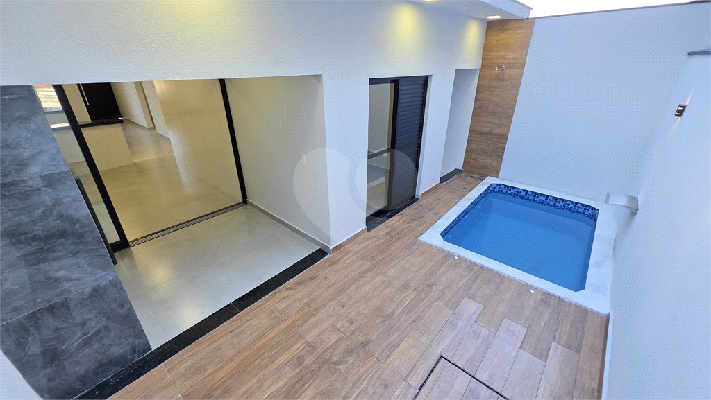 Casa à venda com 3 quartos, sendo 1 suíte, no condomínio Horto Florestal Villagio, Sorocaba - SP