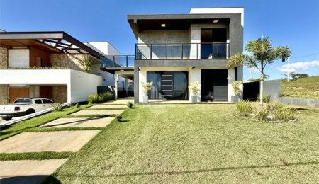 Casa à venda com 3 quartos, sendo 1 suíte, em Terras de Santa Cristina XIII Setor Marina, Paranapanema, SP
