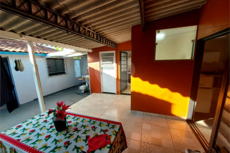 Casa a venda na Vila Prado