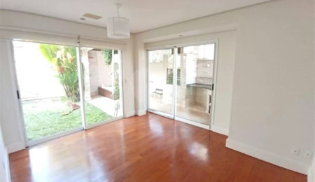 Casa à venda com 3 suítes no condomínio Solares Vila Europa, São Paulo - SP