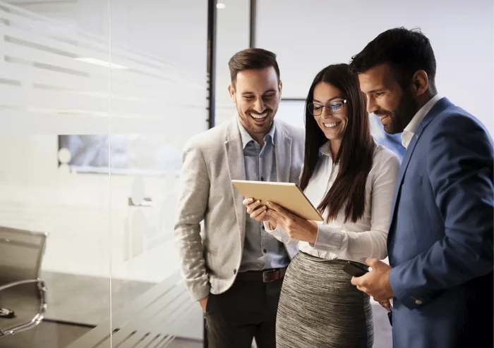 Tecnologia e colaboração para transformar sua atuação imobiliária.