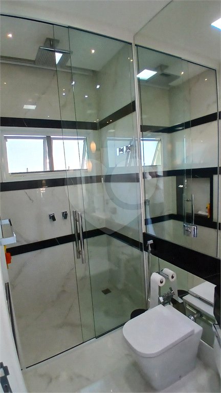 Casa à venda com 3 suítes no condomínio Figueira Garden, Atibaia - SP