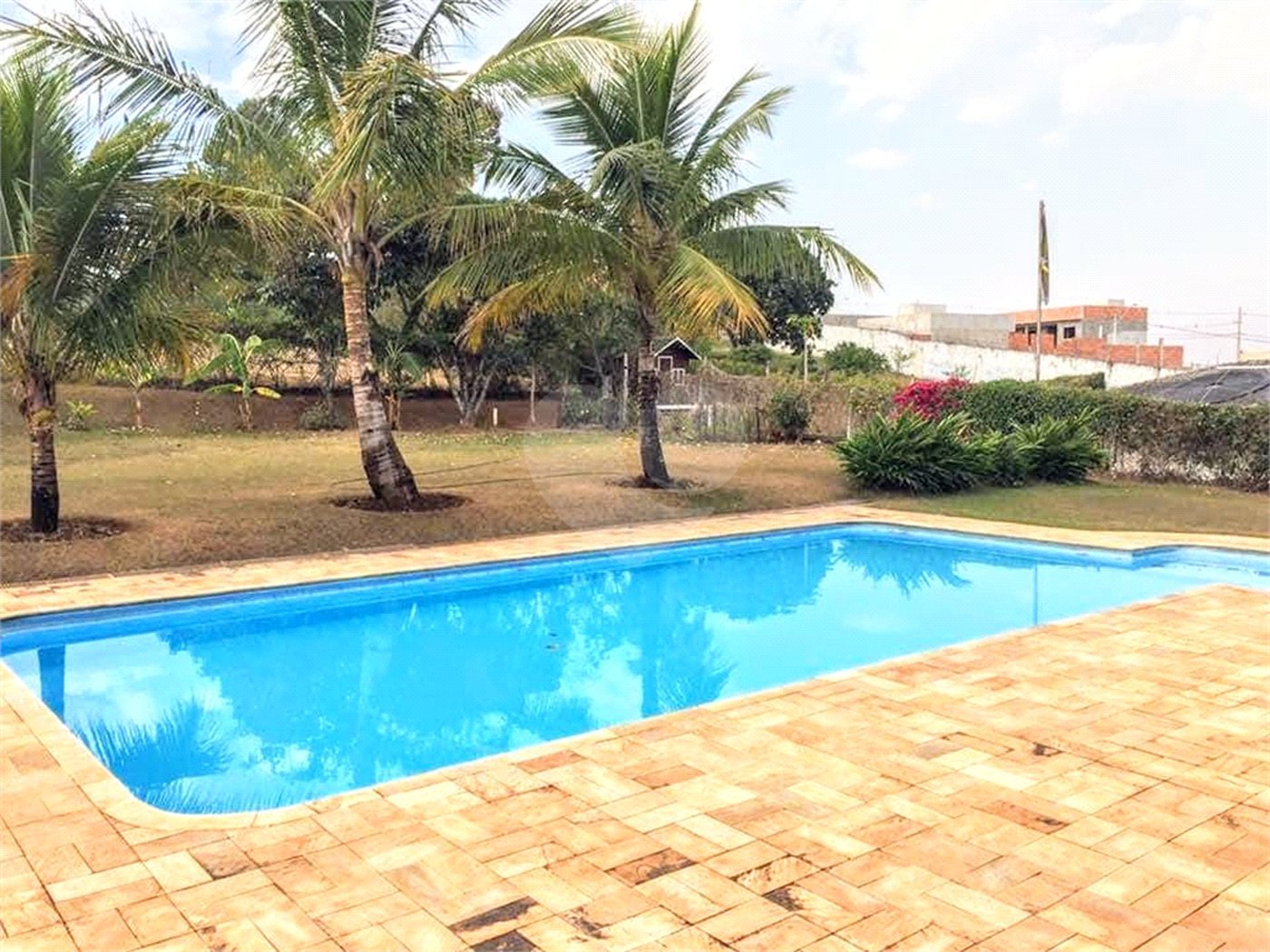 Casa à venda ou para alugar com 5 quartos, sendo 4 suítes, no condomínio Moradas São Luiz, Salto - SP