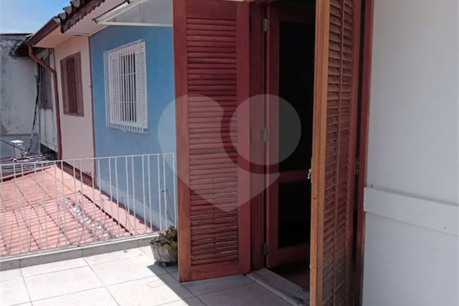 Sobrado à venda com 2 quartos em Tremembé, São Paulo, SP