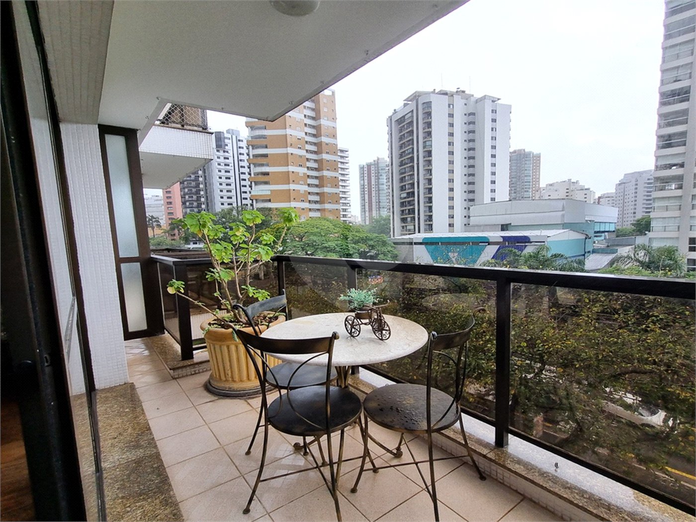 Apartamento à venda com 3 quartos, sendo 1 suíte, em Santana, São Paulo, SP