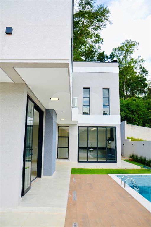 Casa à venda com 3 suítes no condomínio Quintas da Boa Vista, Atibaia - SP