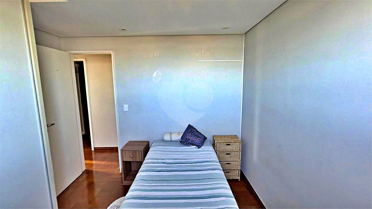 Apartamento à venda com 3 quartos, sendo 1 suíte, em Santo Amaro, São Paulo, SP