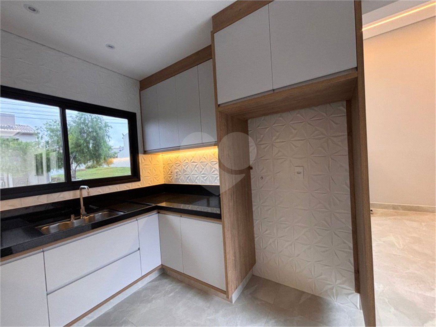 Casa à venda com 3 suítes no condomínio Vista Verde, Indaiatuba - SP