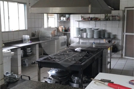 Sítio à venda com 8 quartos, sendo 2 suítes, em Biritiba Ussu, Mogi das Cruzes, SP