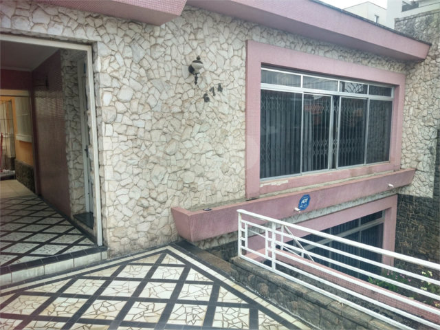 Sobrado para alugar com 6 quartos em Jardim São Paulo(zona Norte), São Paulo, SP