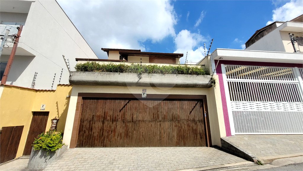 Sobrado à venda com 3 suítes no Centro, Osasco, SP