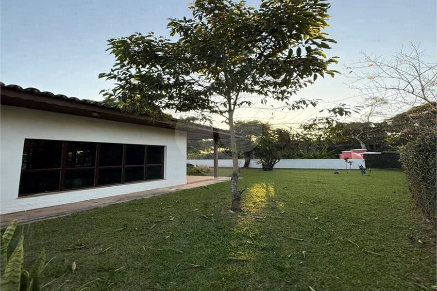 Casa à venda com 6 quartos, sendo 2 suítes, no condomínio Alpes de Mairiporã, Mairiporã - SP