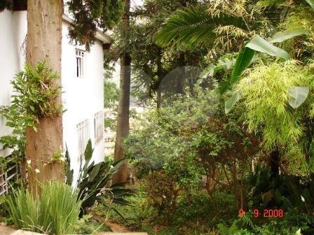 Sobrado à venda com 5 quartos, sendo 3 suítes,  em Vila Irmãos Arnoni, São Paulo, SP