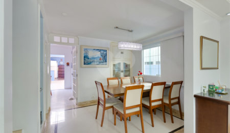 Casa à venda com 3 quartos, sendo 1 suíte,  em Santo Amaro, São Paulo, SP