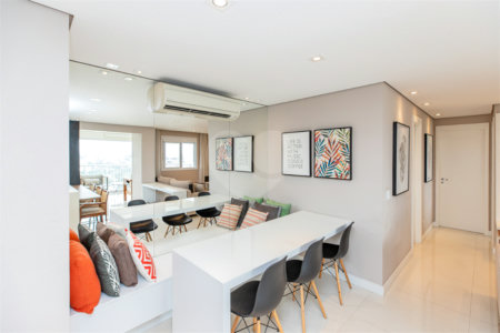 Apartamento à venda com 2 quartos, sendo 1 suíte, em Santo Amaro, São Paulo, SP
