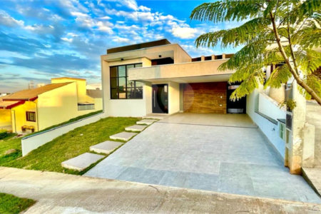 Casa à venda com 3 quartos, sendo 2 suítes, no condomínio Condomino Campos do Conde - Fase 2, Sorocaba - SP