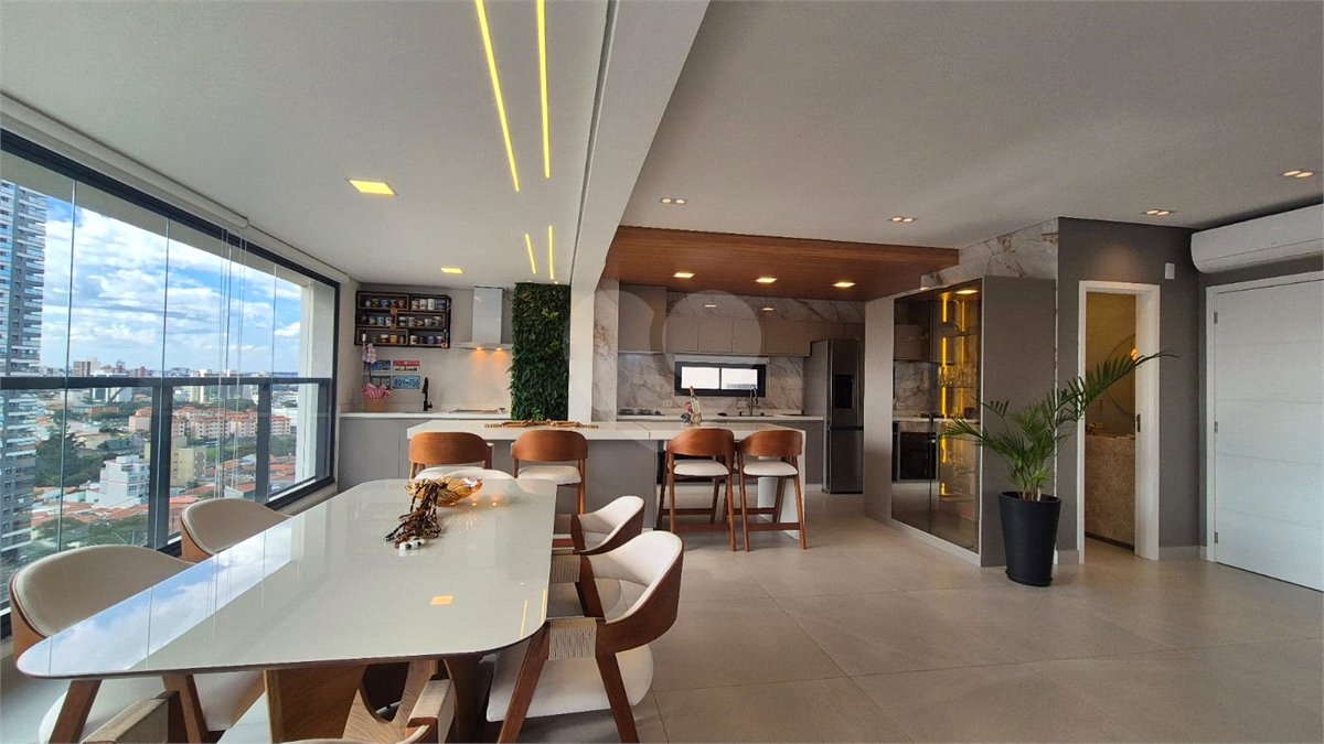 Apartamento à venda com 3 suítes em Jardim Faculdade, Sorocaba, SP