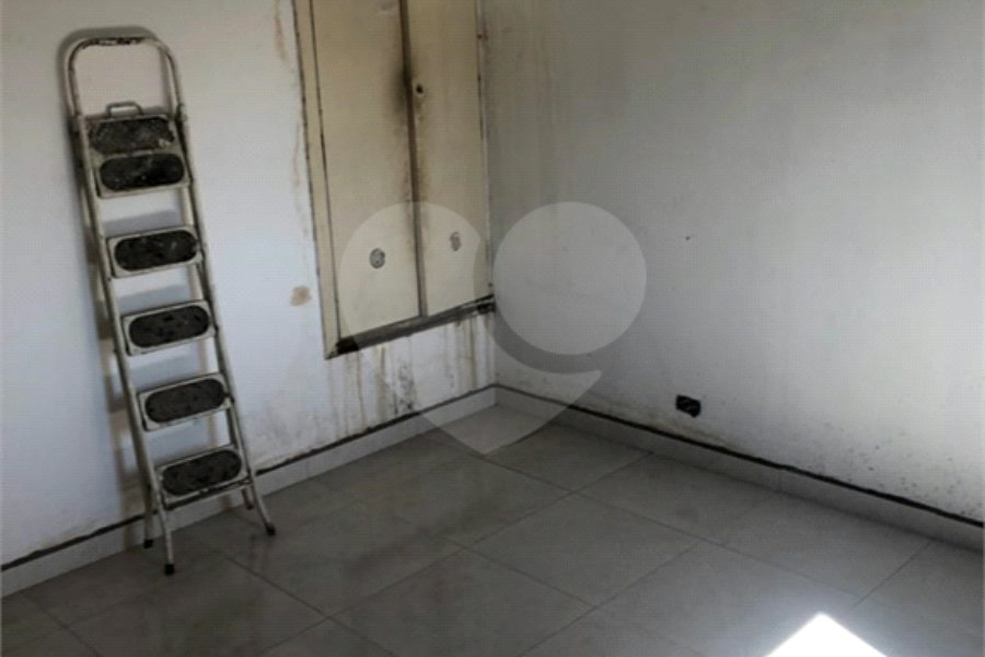 Sobrado à venda com 2 quartos em Santana, São Paulo, SP