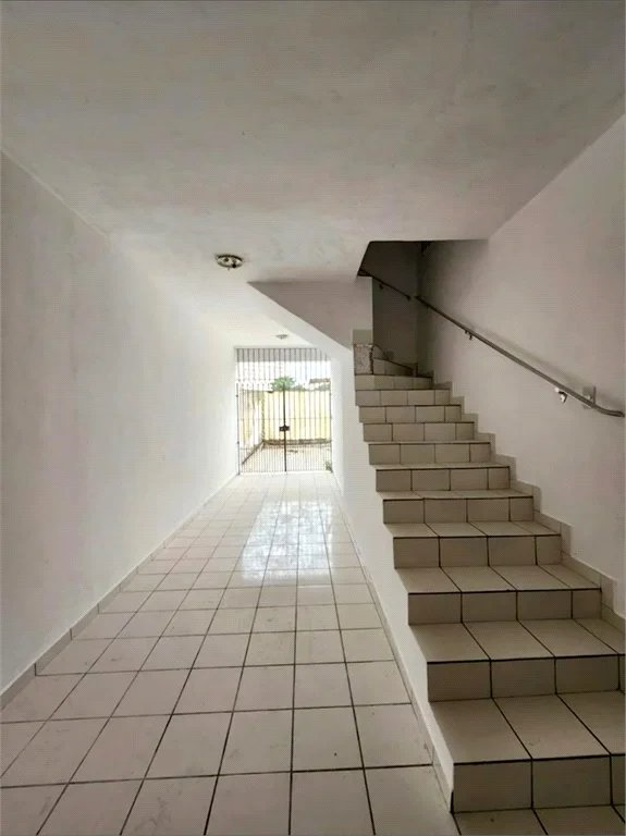 Casa à venda com 3 quartos, sendo 1 suíte,  em Jardim Celeste, São Paulo, SP