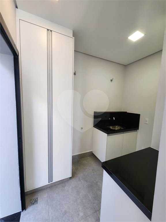 Casa à venda com 3 suítes no condomínio Residencial Viena, Indaiatuba - SP