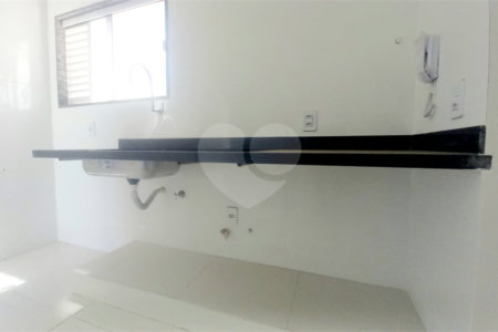 Apartamento à venda com 2 quartos, sendo 1 suíte, em Fluminense, São Pedro da Aldeia, RJ