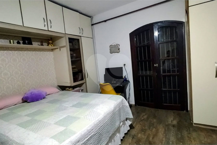 Sobrado à venda com 3 quartos, sendo 1 suíte, em Jardim Tabatinga, Guarulhos, SP