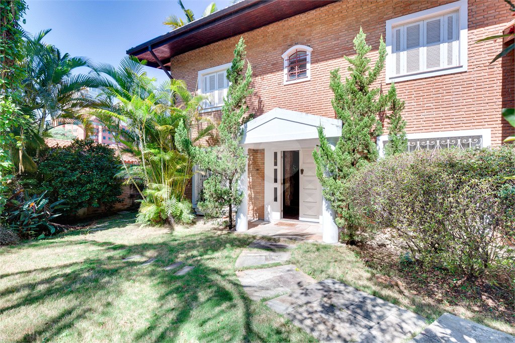 Casa à venda com 4 quartos, sendo 1 suíte,  em Jardim Marajoara, São Paulo, SP