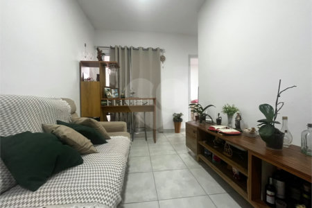 Apartamento à venda com 2 quartos em Vila Asem, Itapetininga, SP