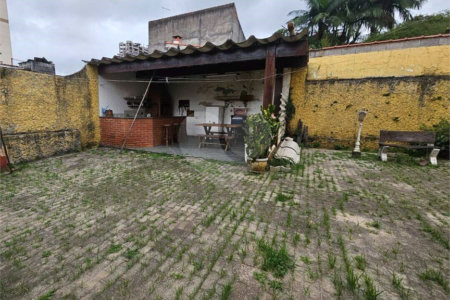 Casa Térrea à venda com 3 quartos, sendo 1 suíte, no Centro, Poá, SP