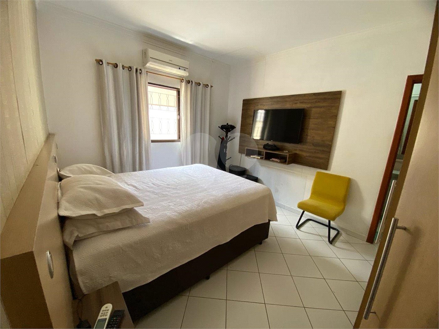 Casa Térrea à venda com 3 quartos, sendo 1 suíte, em Wanel Ville, Sorocaba, SP