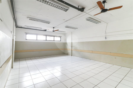 Prédio à venda em Vila Gomes, São Paulo, SP