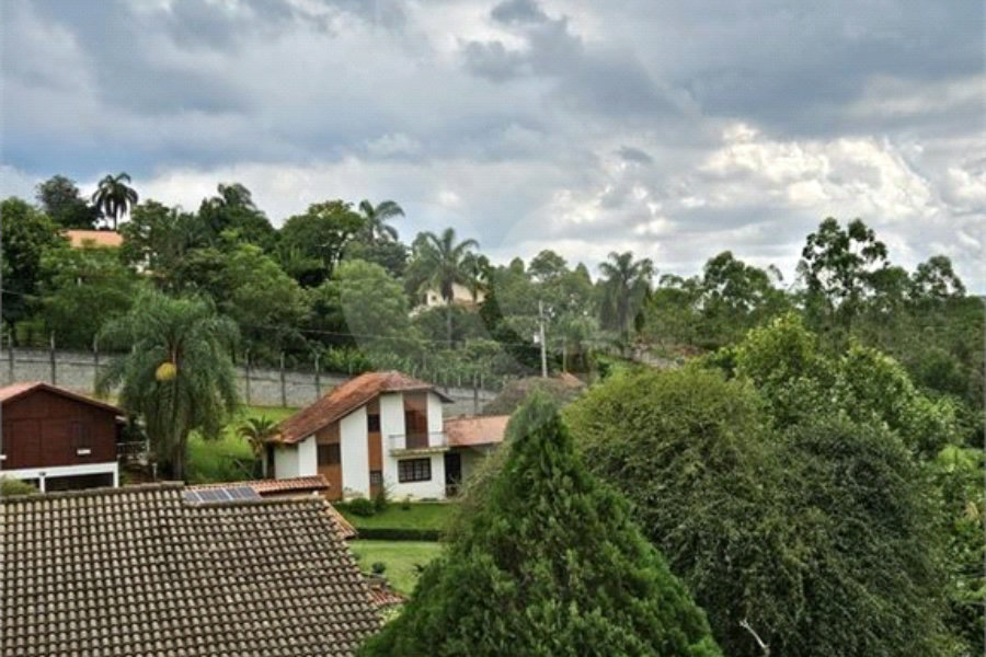 Casa à venda com 3 quartos, sendo 1 suíte, no condomínio Clube de Campo Fazenda Tabarã, Mairiporã - SP