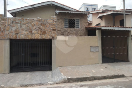Casa Térrea à venda com 3 quartos em Jardim Alvinópolis, Atibaia, SP