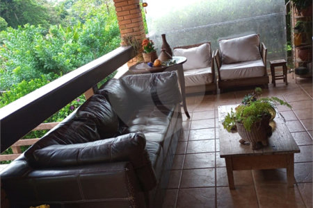 Casa à venda com 3 quartos, sendo 1 suíte, no condomínio Vale da Santa Fé, Vinhedo - SP