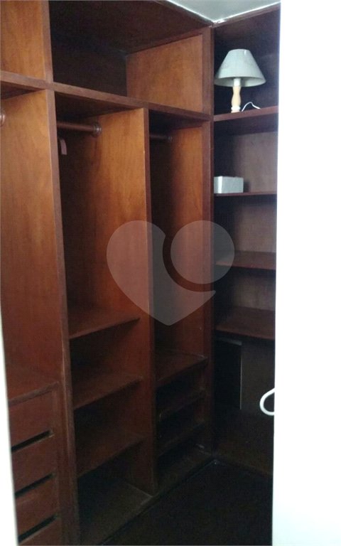 Sobrado à venda com 3 quartos, sendo 1 suíte, em Brooklin Paulista, São Paulo, SP