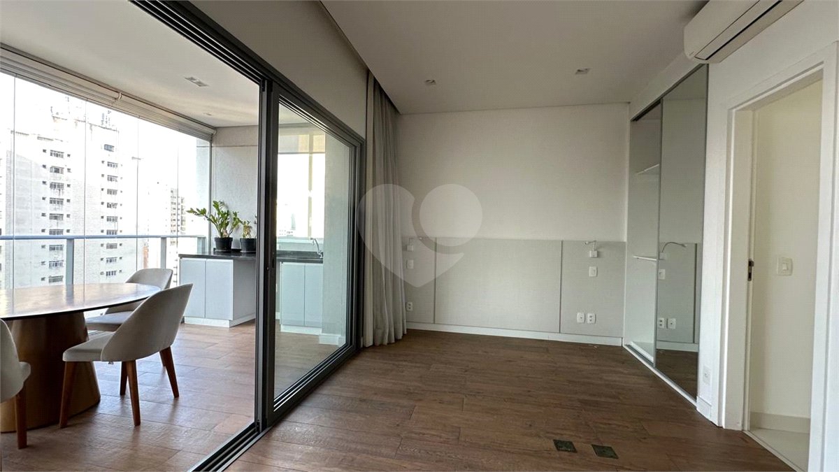 Apartamento para alugar com 1 suíte em Moema, São Paulo, SP