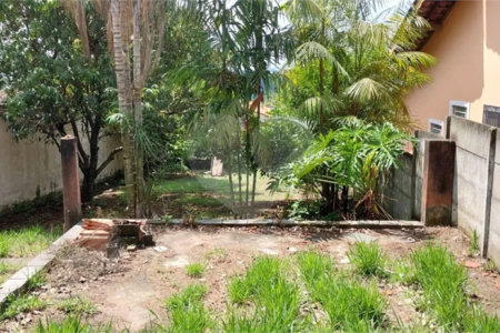 Terreno à venda no Jardim dos Pinheiros, Atibaia
