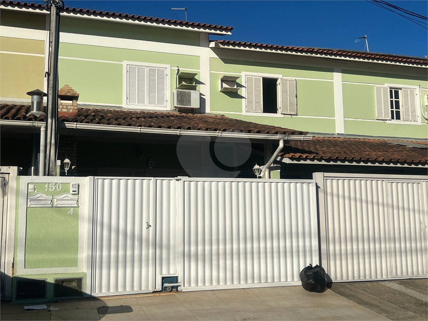 Casa à venda com 2 quartos em Parque Jóquei Club, Campos dos Goytacazes, RJ