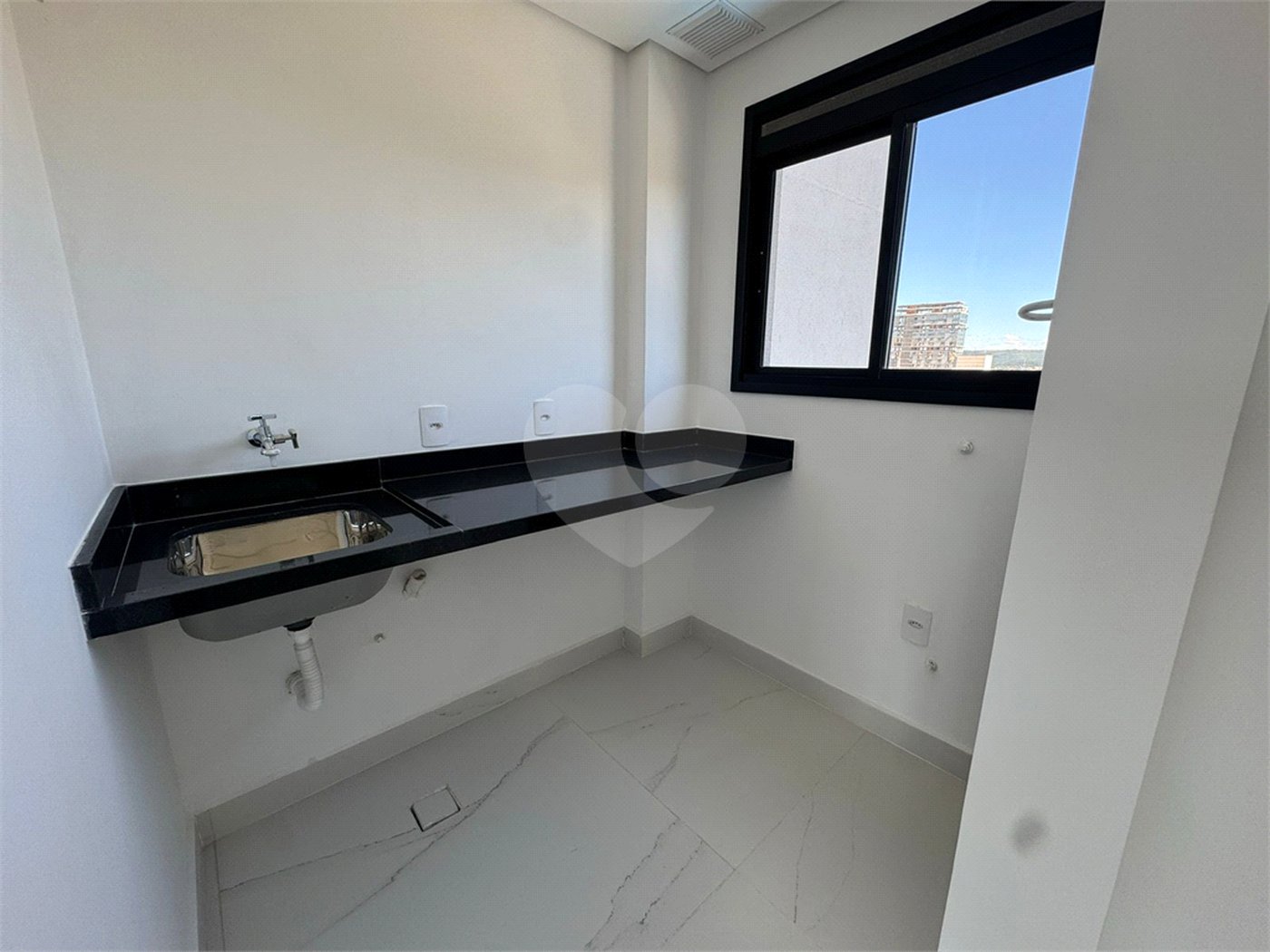 Apartamento à venda ou para alugar com 3 suítes em Parque Campolim, Sorocaba, SP