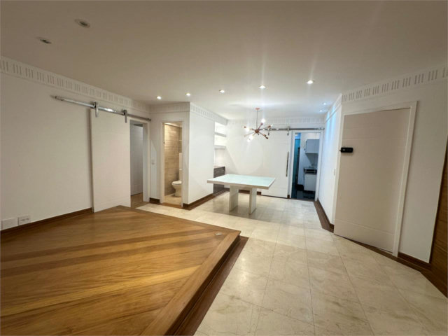 Apartamento à venda com 3 quartos, sendo 1 suíte,  em Santana, São Paulo, SP