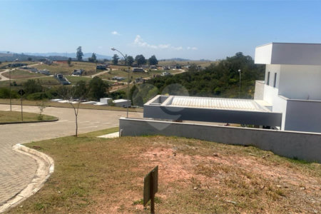Terreno à venda no condomínio Vale das Águas, Itatiba - SP